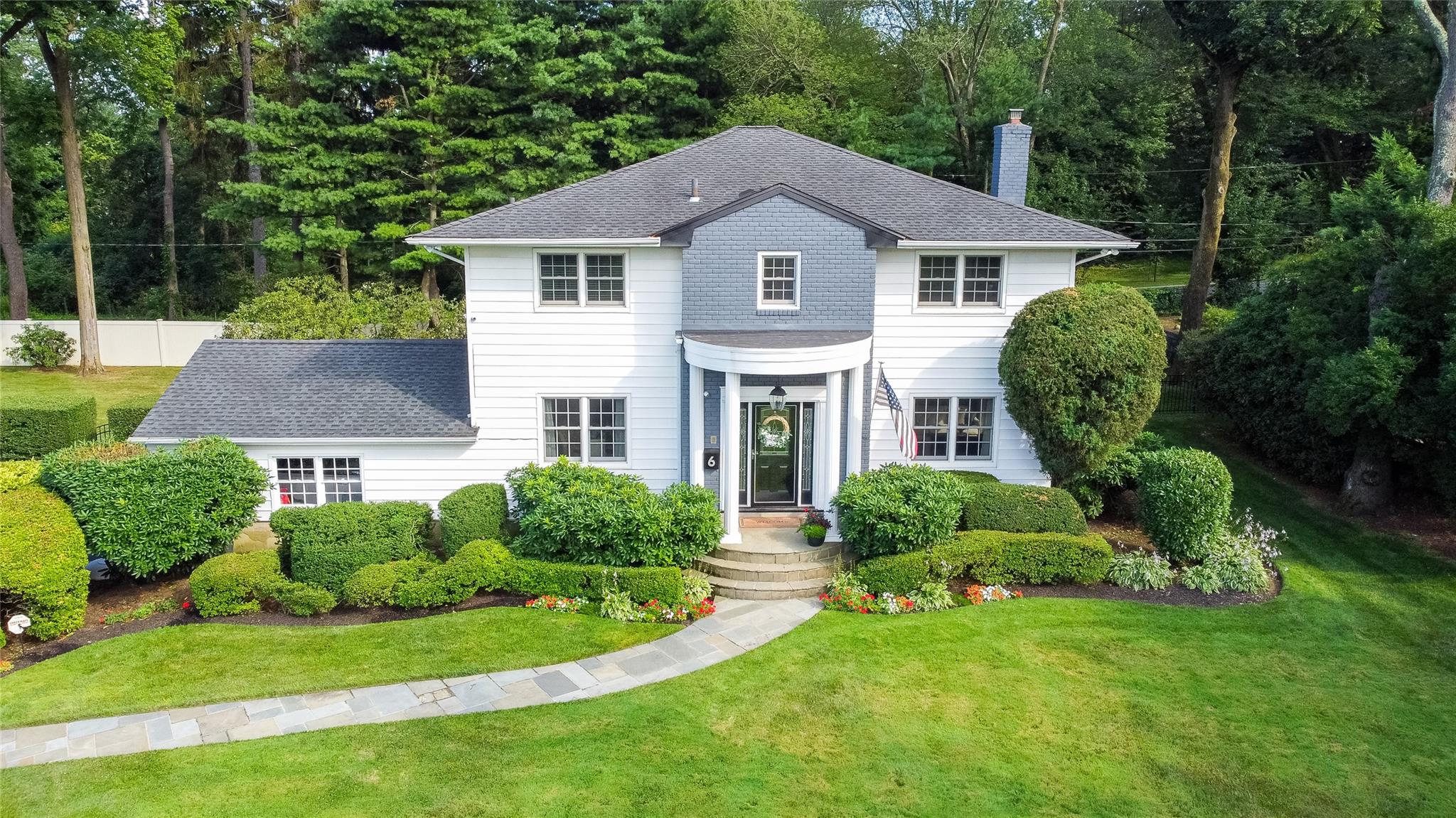 6 Jeffrey Lane, Lake Success, NY 11020