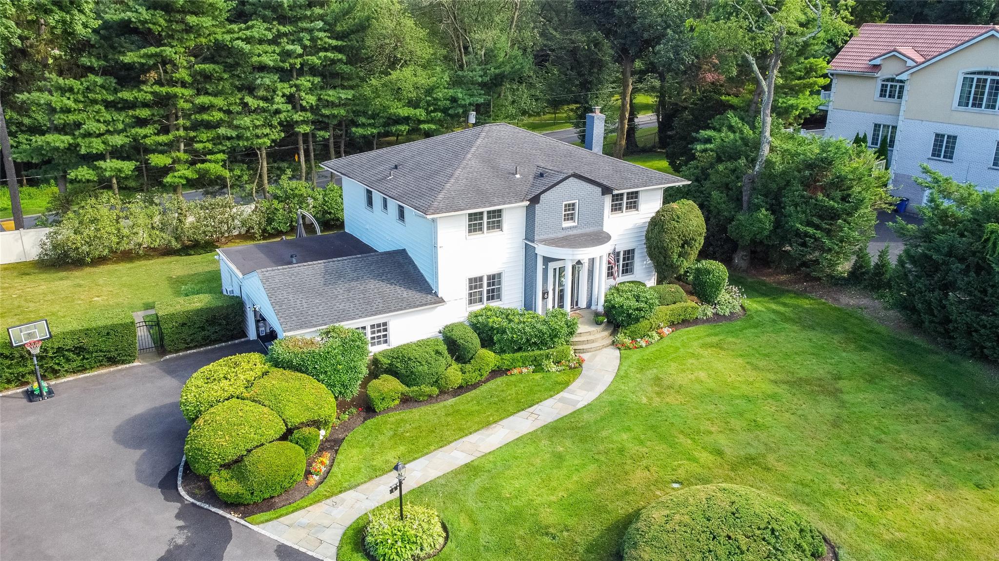 6 Jeffrey Lane, Lake Success, NY 11020