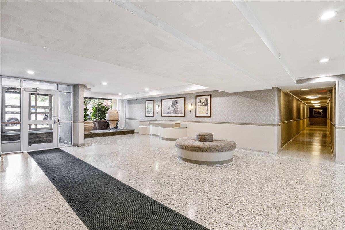 211-10 18th Avenue # 2J, Bayside, NY 11360