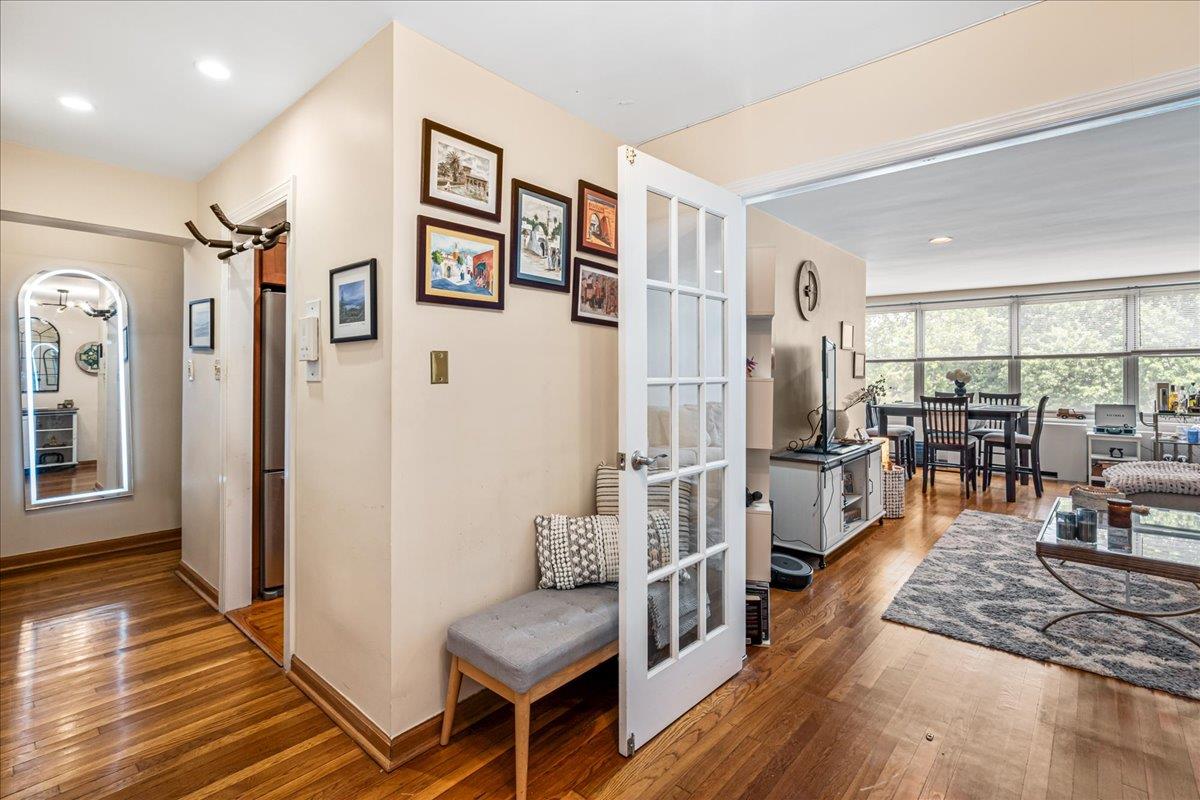 211-10 18th Avenue # 2J, Bayside, NY 11360