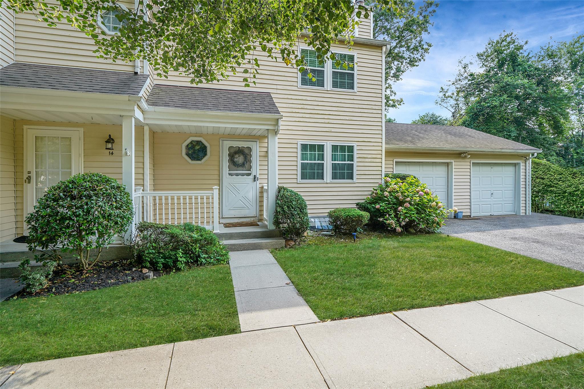 13 Hancock Commons, Yaphank, NY 11980