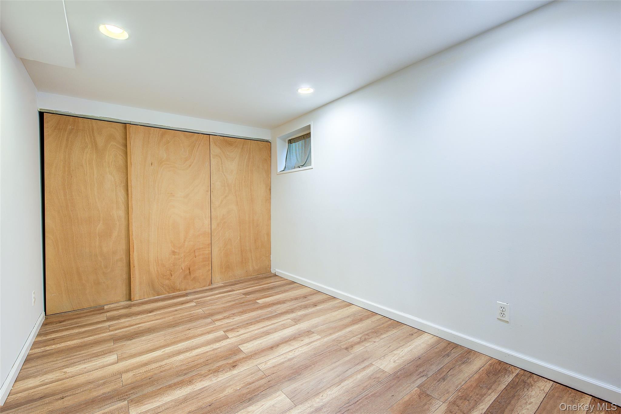 515 S 10th Street, New Hyde Park, NY 11040