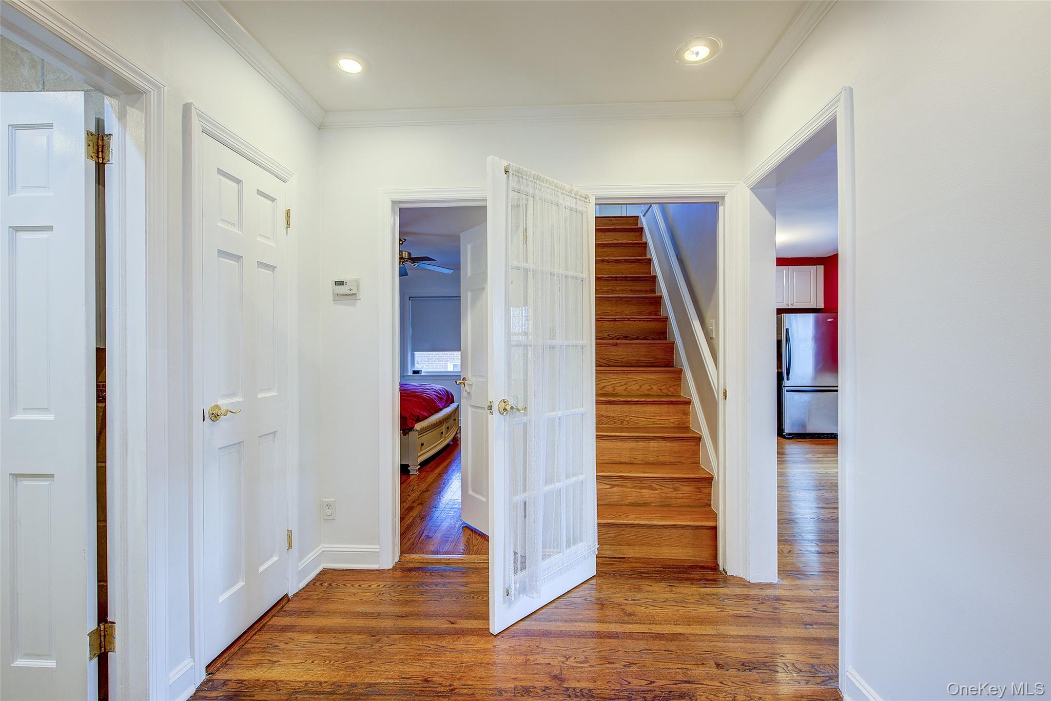 515 S 10th Street, New Hyde Park, NY 11040