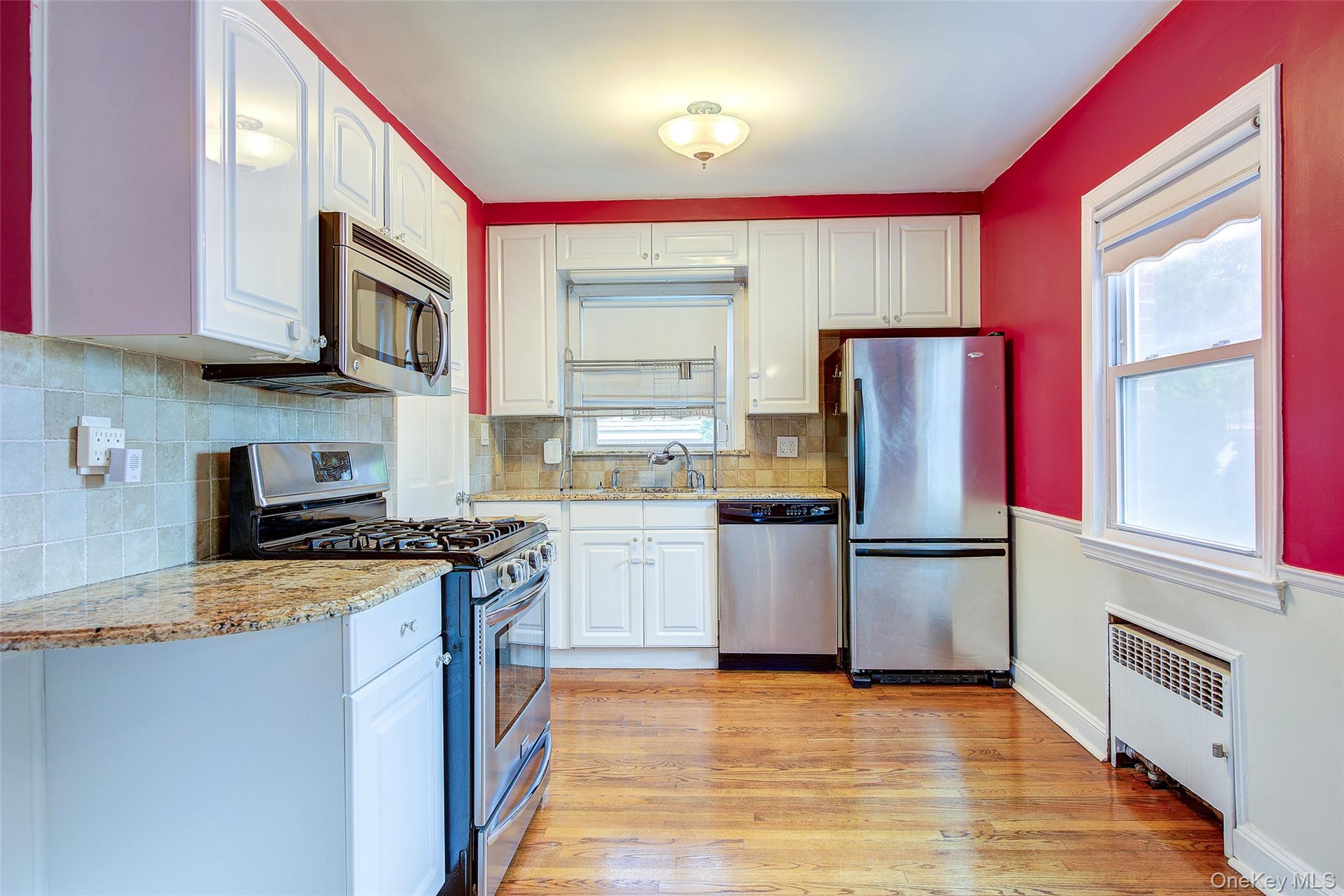 515 S 10th Street, New Hyde Park, NY 11040