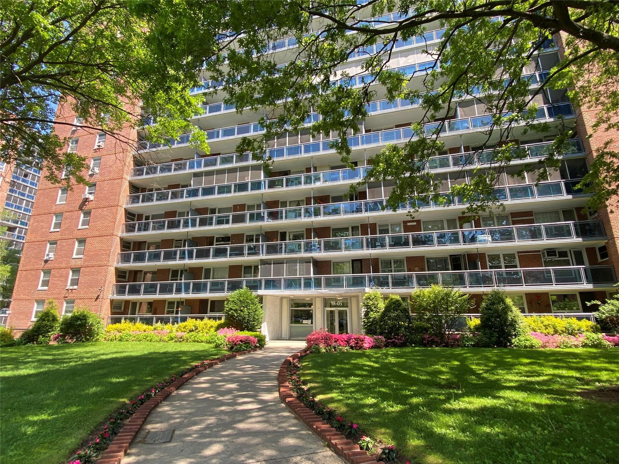 98-05 63rd Road # 15D, Rego Park, NY 11374