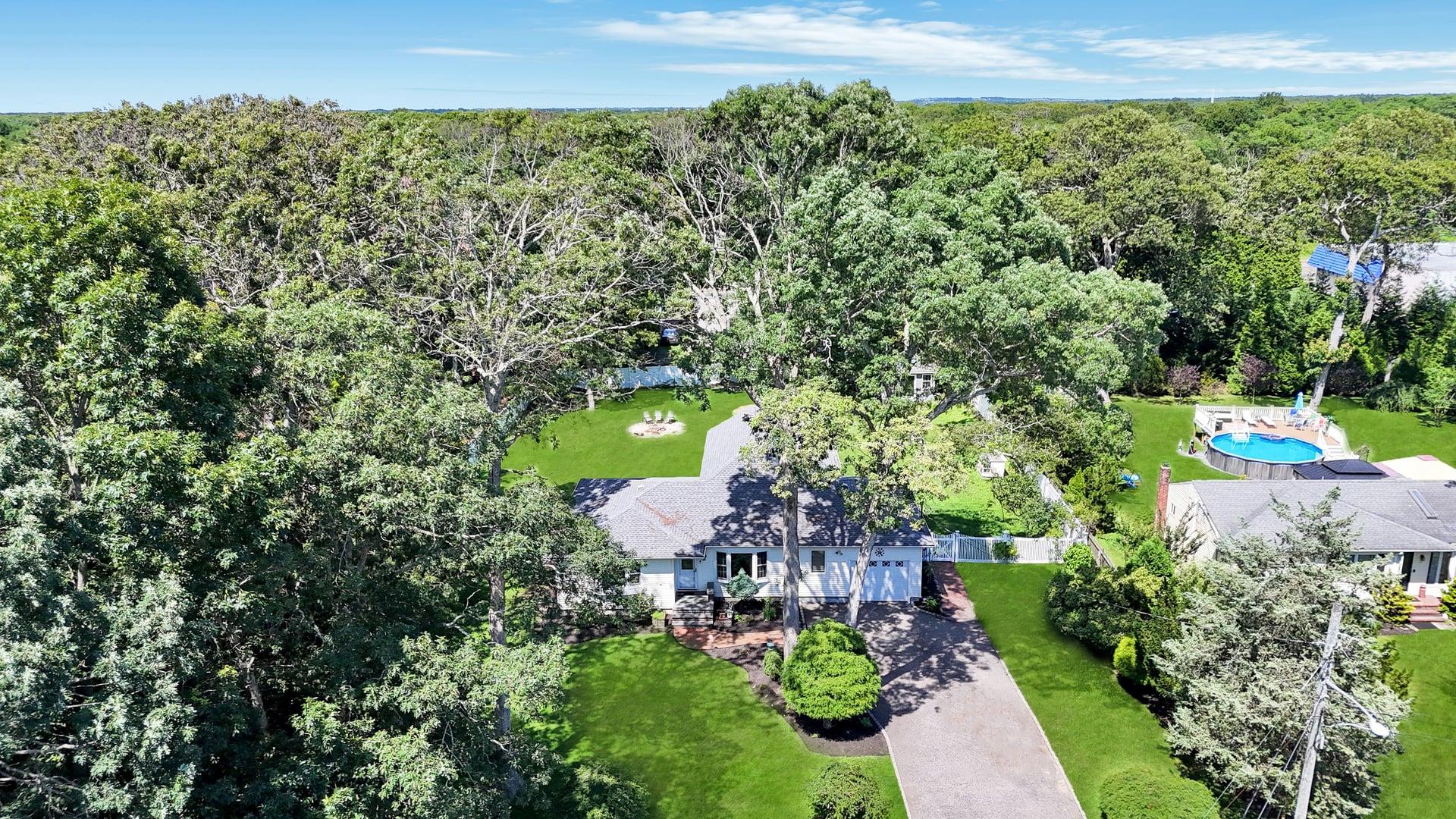 7 Foster Court, Moriches, NY 11955