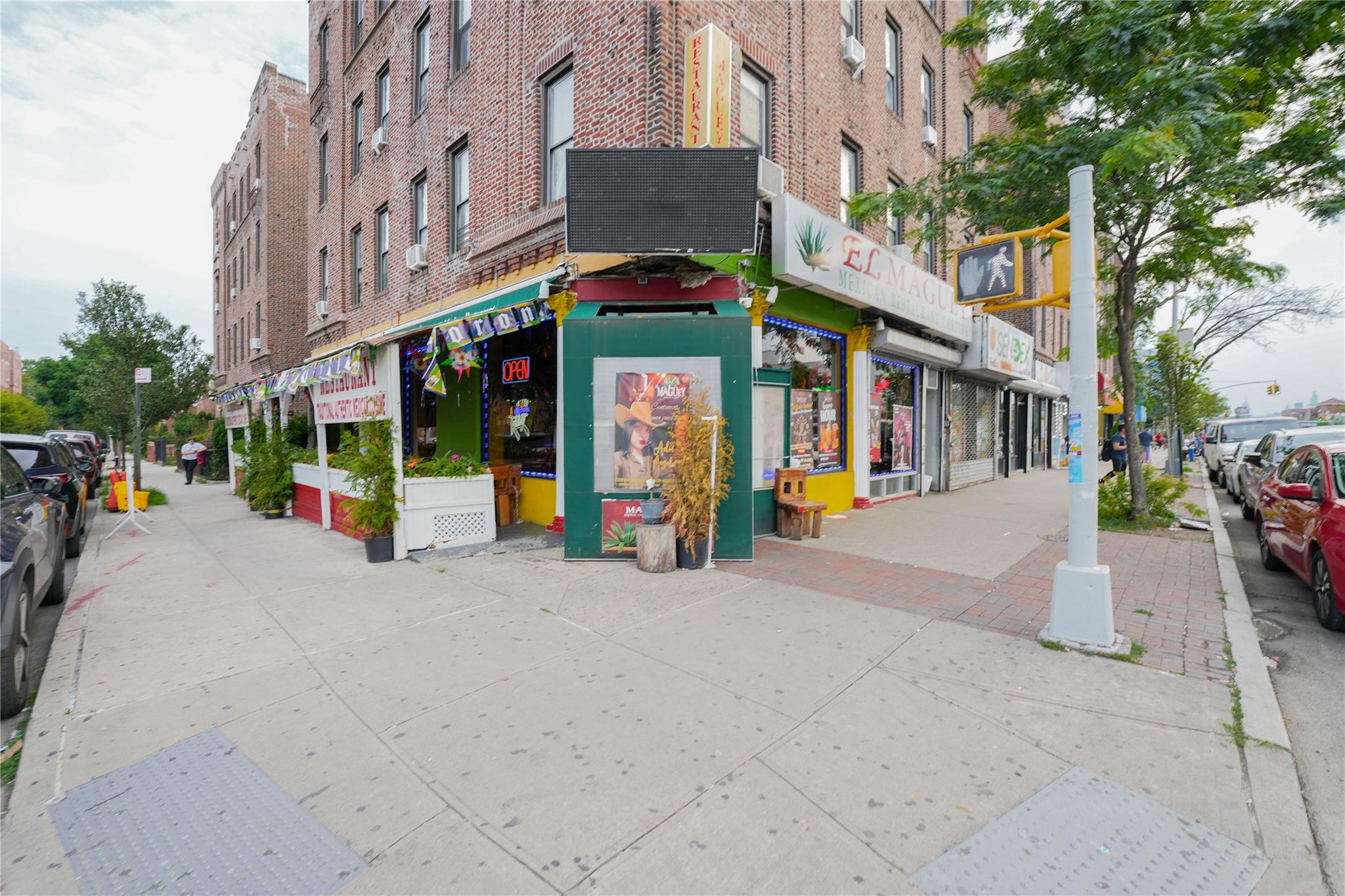 83-28 Northern Boulevard, Jackson Heights, NY 11372