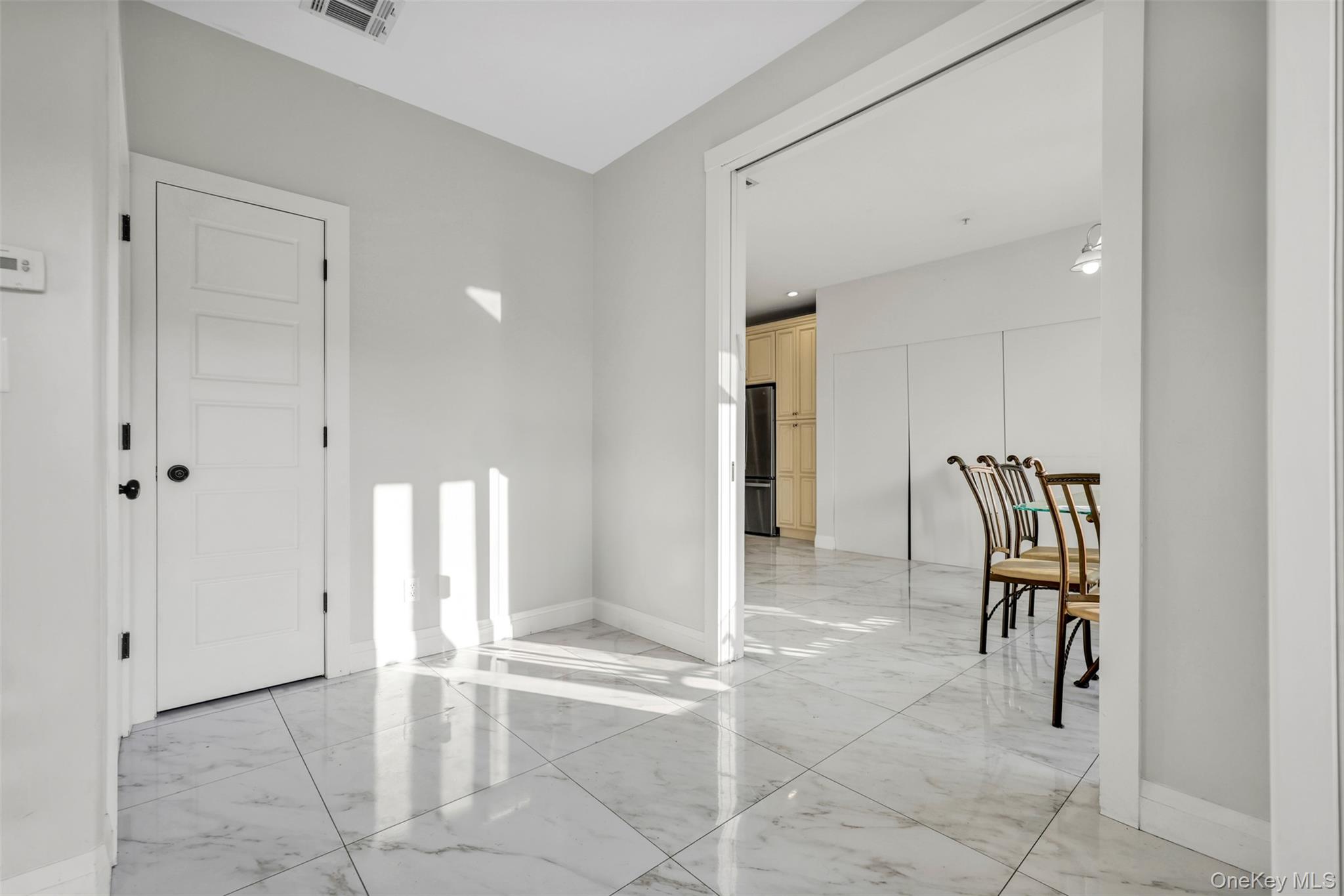 5 Rose Garden Way # 302, Monsey, NY 10952