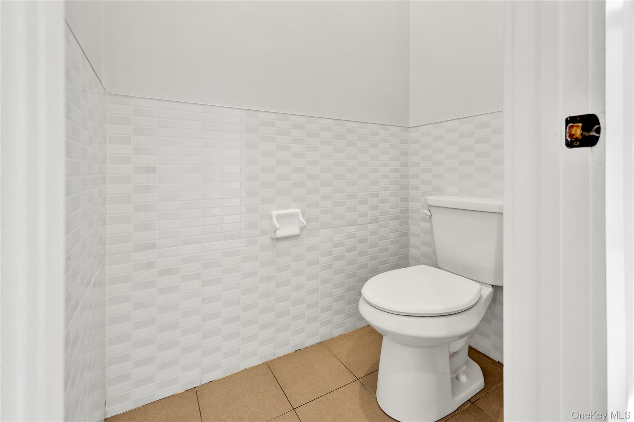 5 Rose Garden Way # 302, Monsey, NY 10952