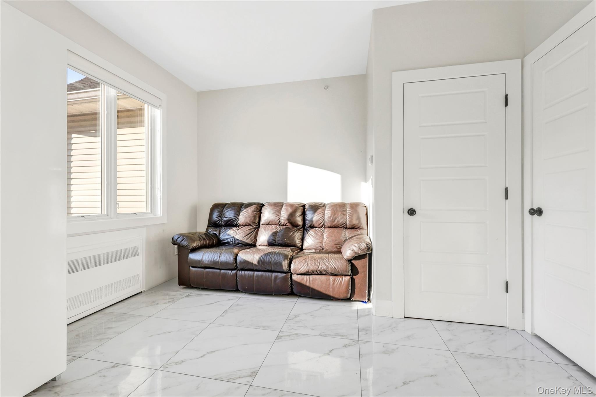 5 Rose Garden Way # 302, Monsey, NY 10952