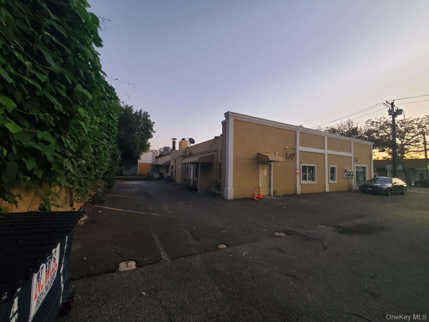 350-354 Great Neck Road, Great Neck, NY 11021