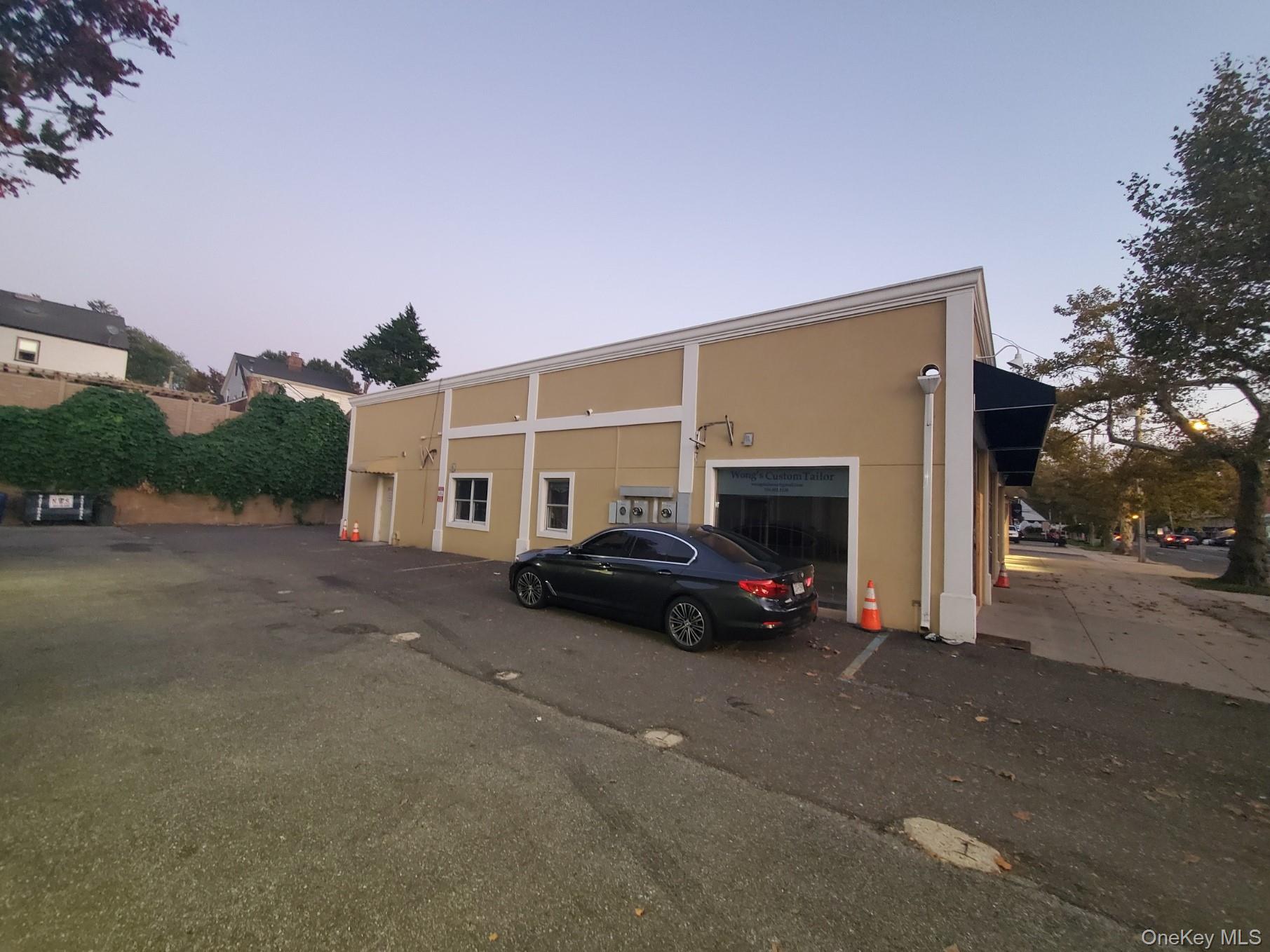 350-354 Great Neck Road, Great Neck, NY 11021