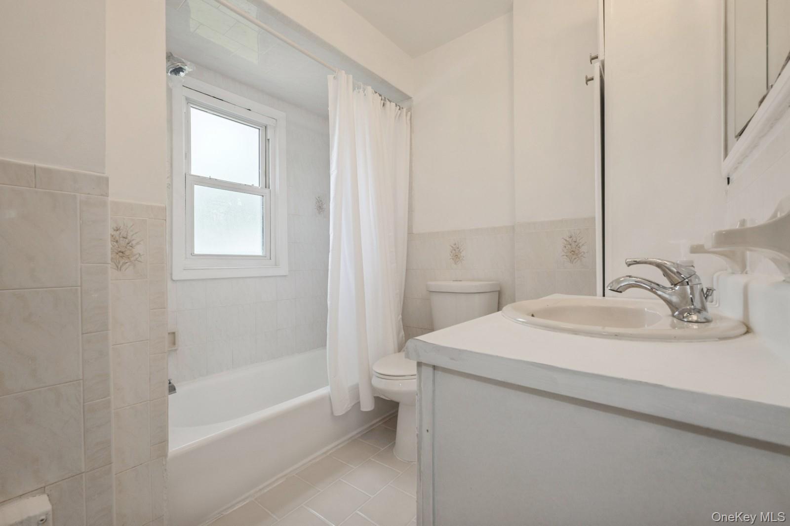 100-28 207th Street, Queens Village, NY 11429