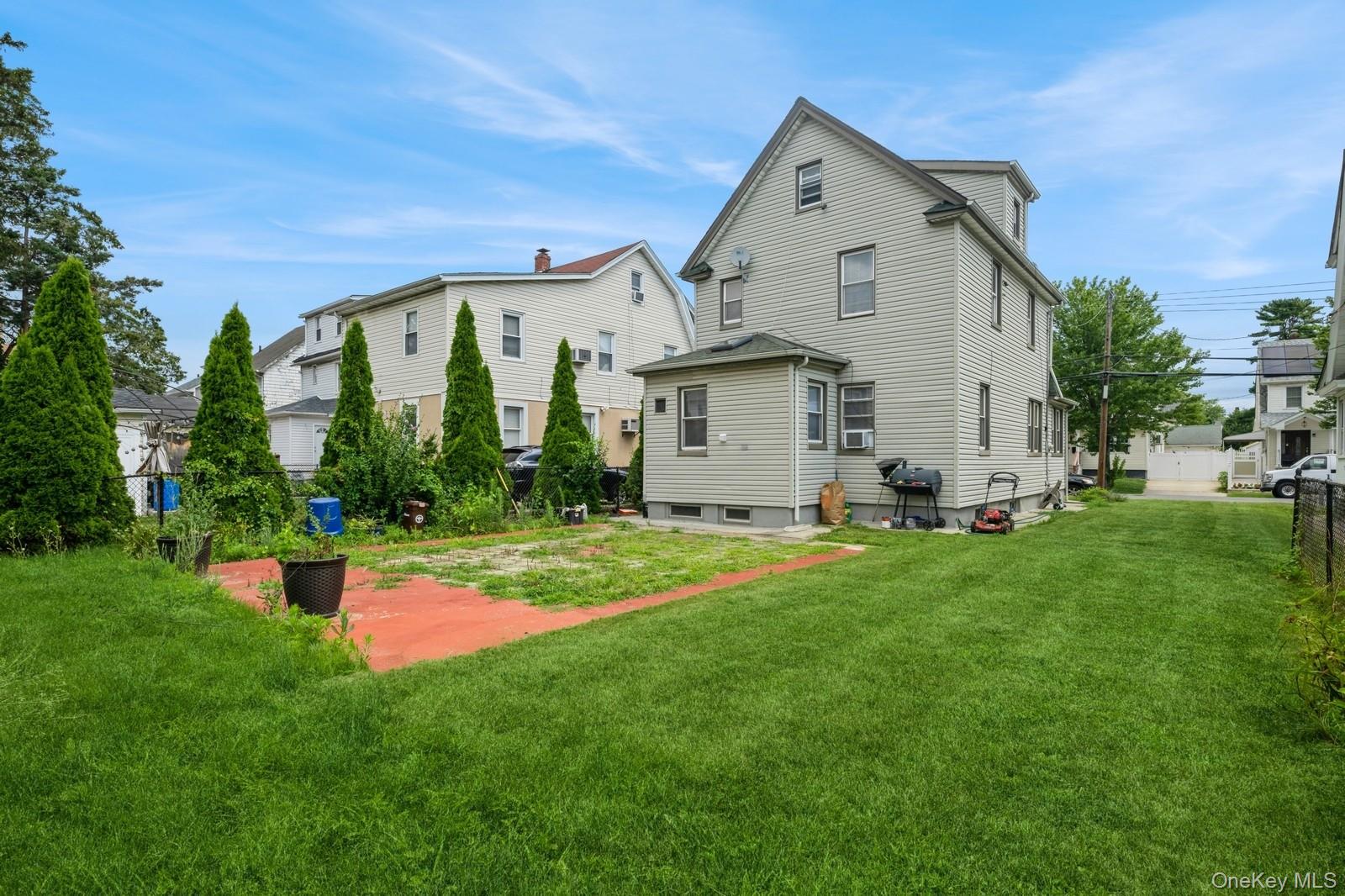 100-28 207th Street, Queens Village, NY 11429