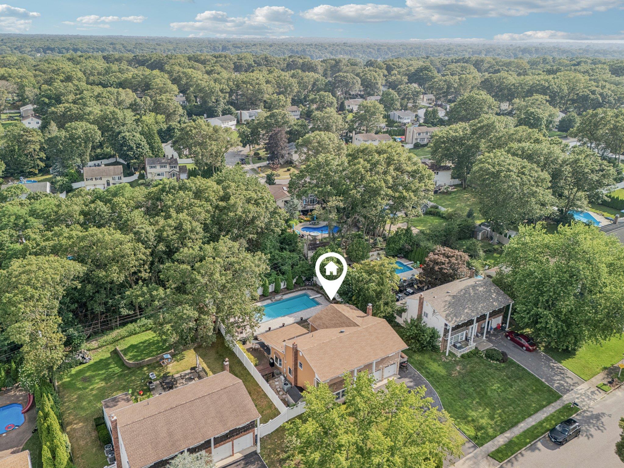 30 Abbot Road, Smithtown, NY 11787