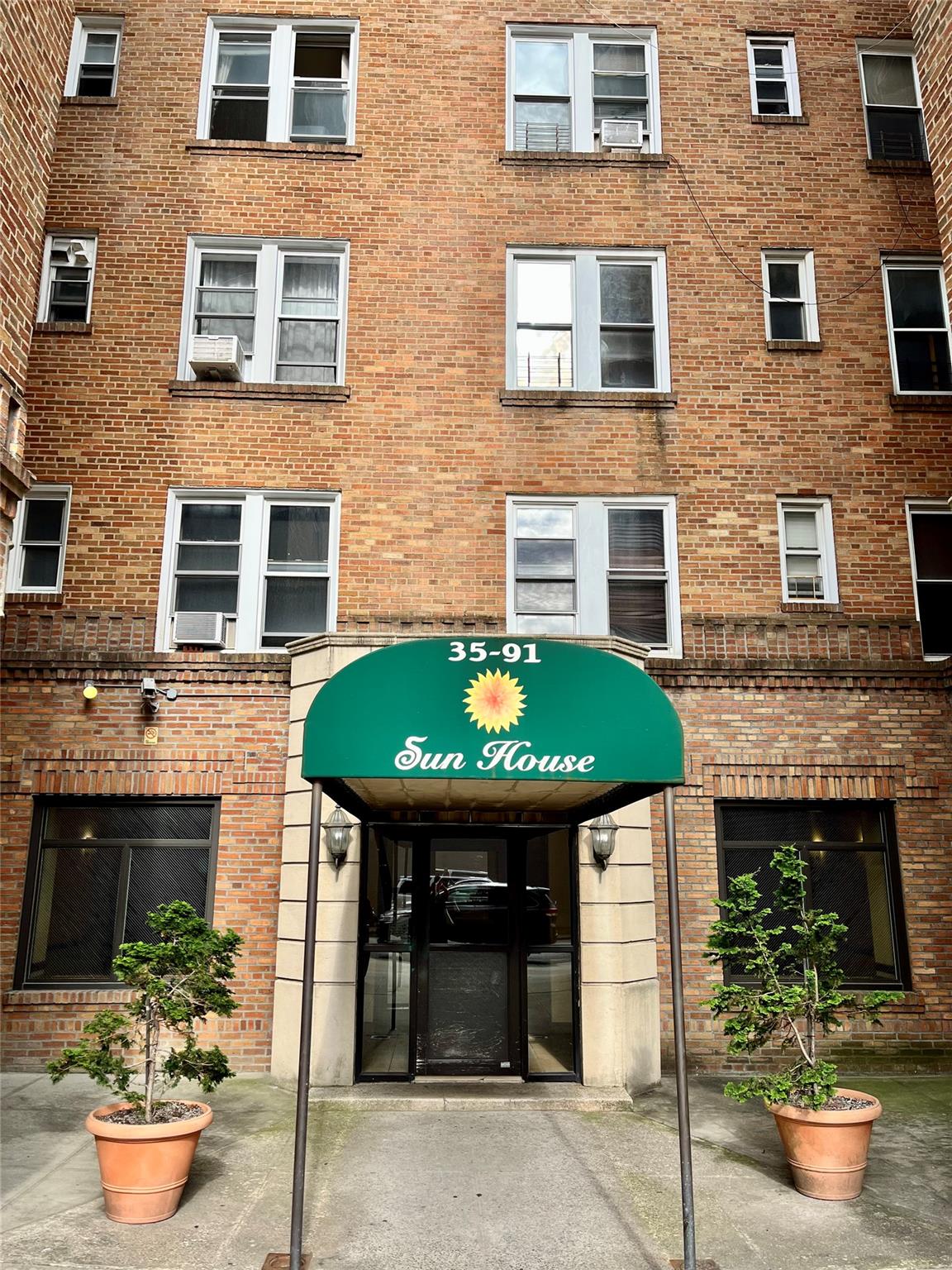 35-91 161 Street # 2B, Flushing, NY 11358