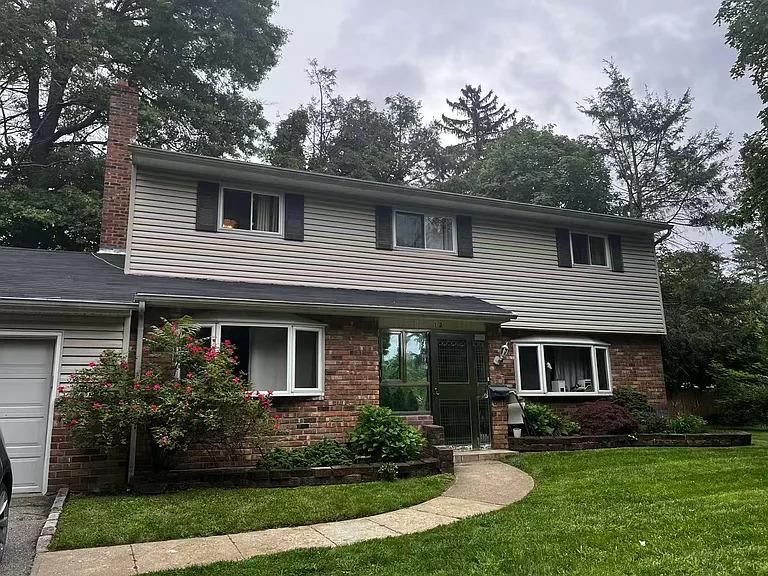 Manhasset, NY 11030