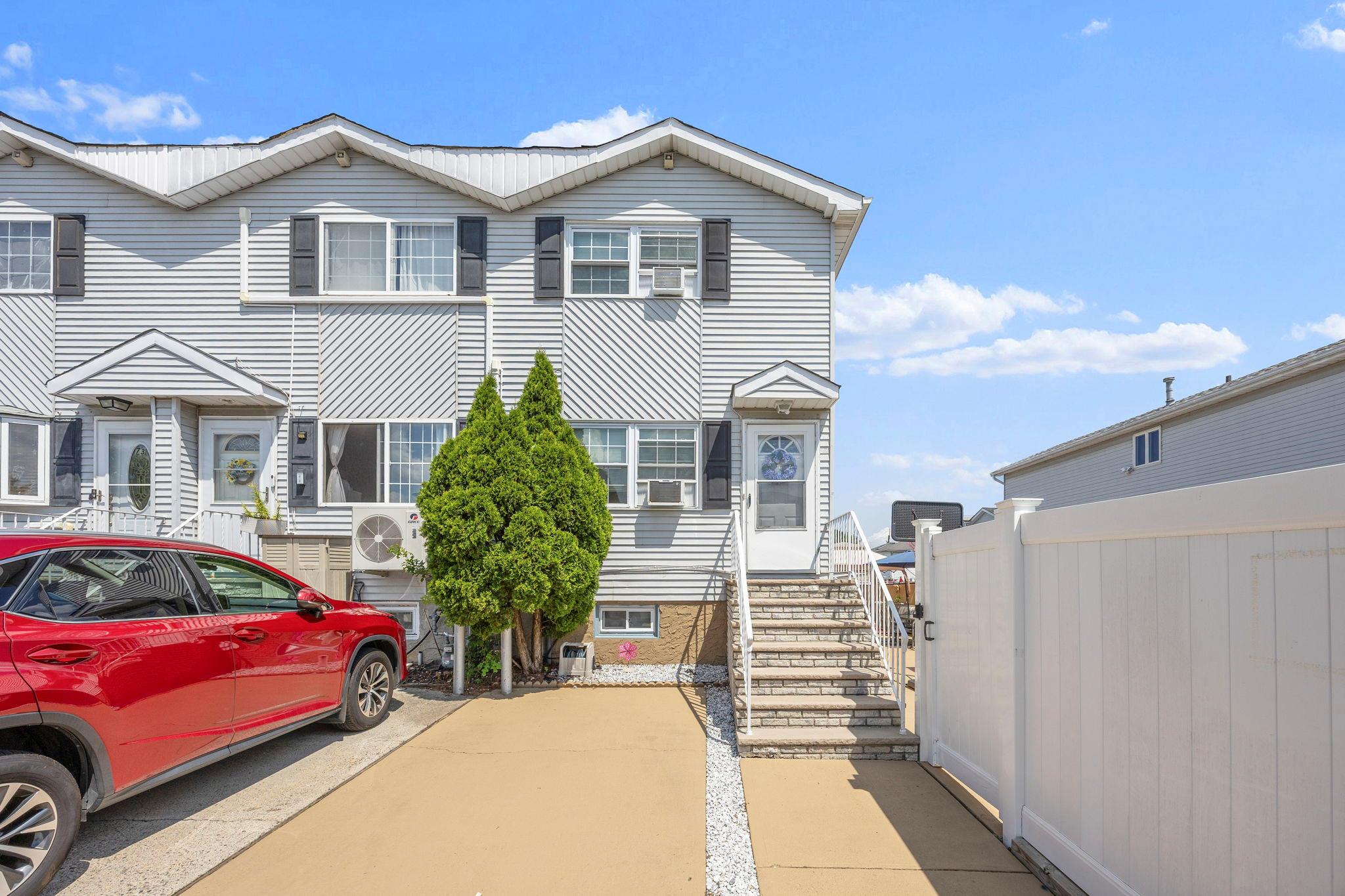 69 Token Street, Staten Island, NY 10312