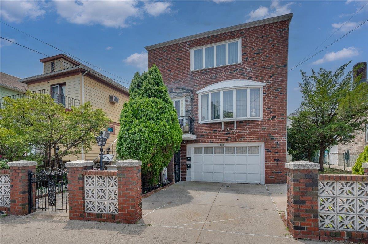 3228 Country Club Road, Bronx, NY 10465