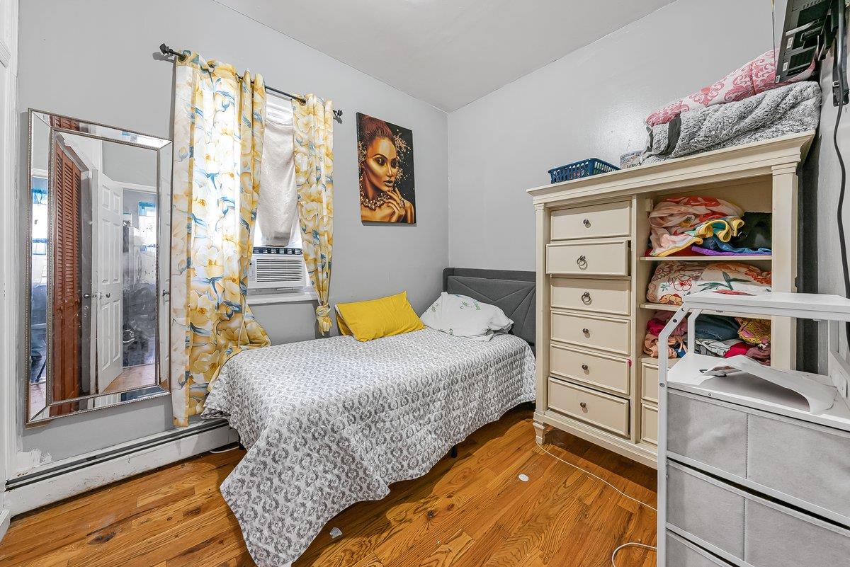 10631 156th Street, Jamaica, NY 11433