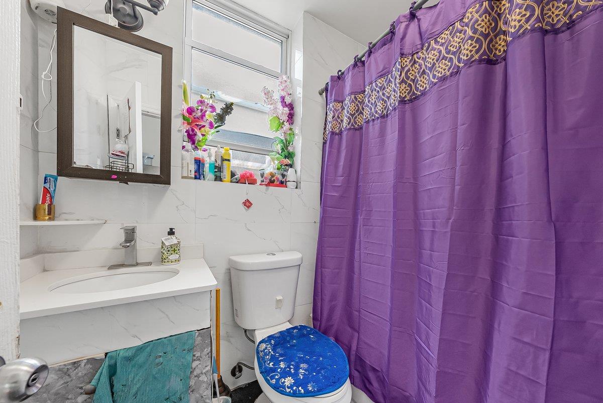 10631 156th Street, Jamaica, NY 11433