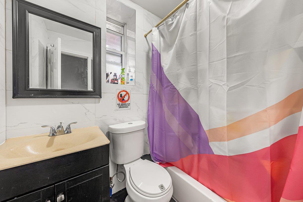 10631 156th Street, Jamaica, NY 11433