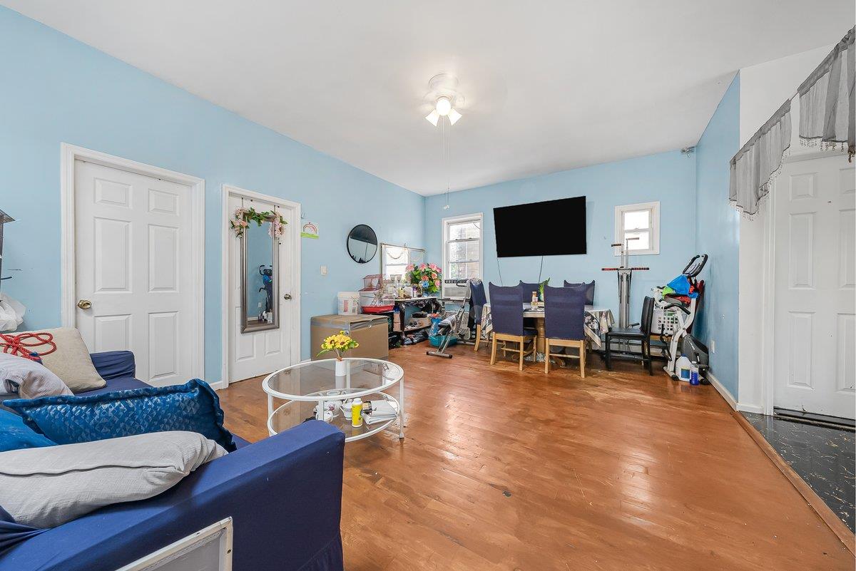 10631 156th Street, Jamaica, NY 11433