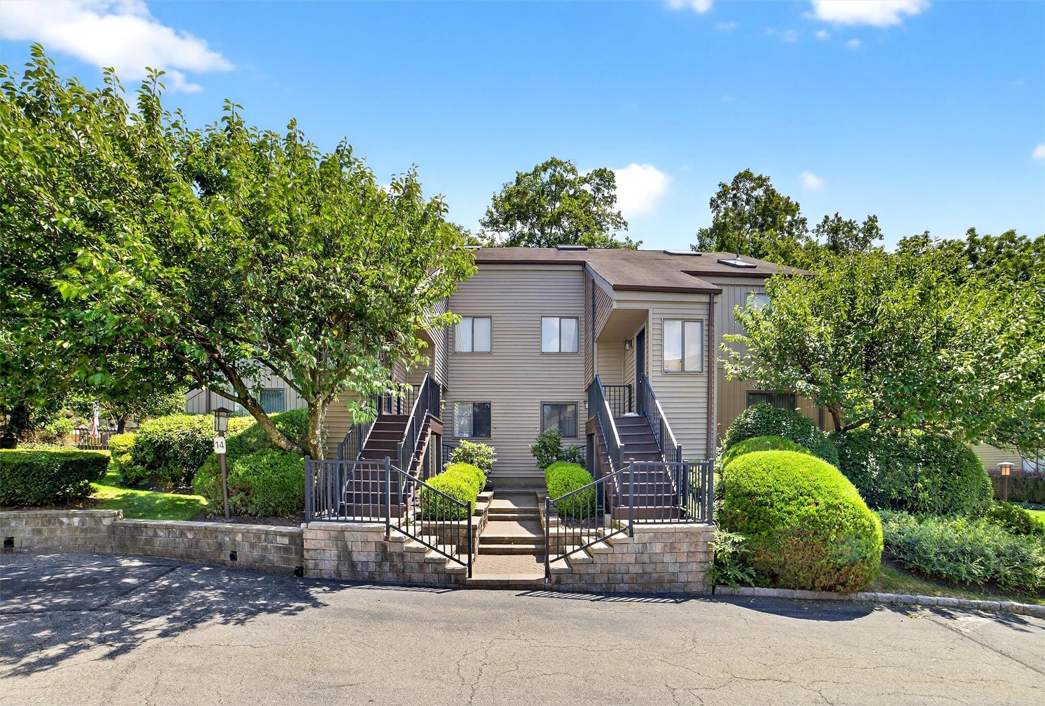 14 Steven Drive # 1, Ossining, NY 10562