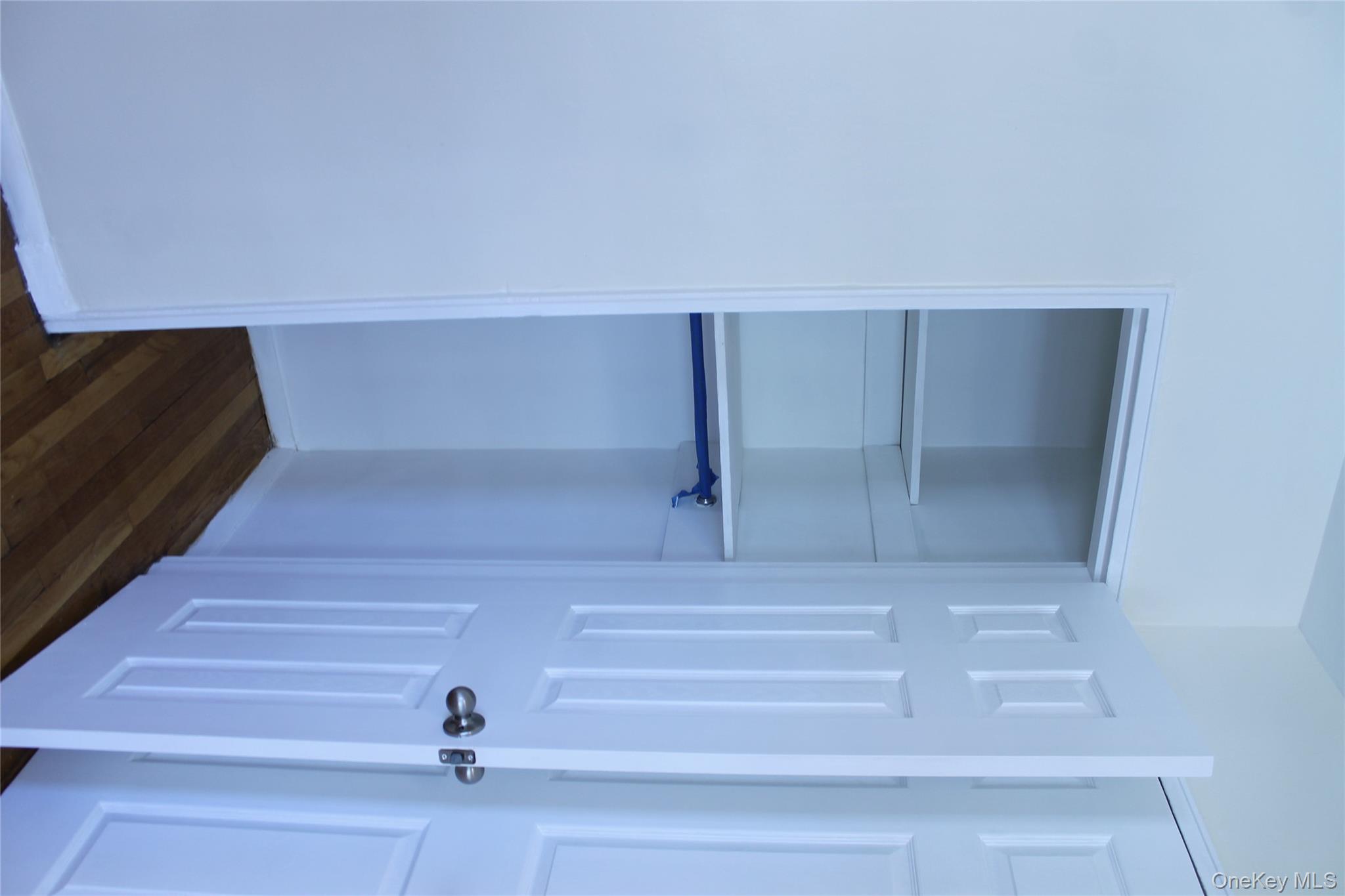 241-20 Northern Blvd # 2C, Douglaston, NY 11362