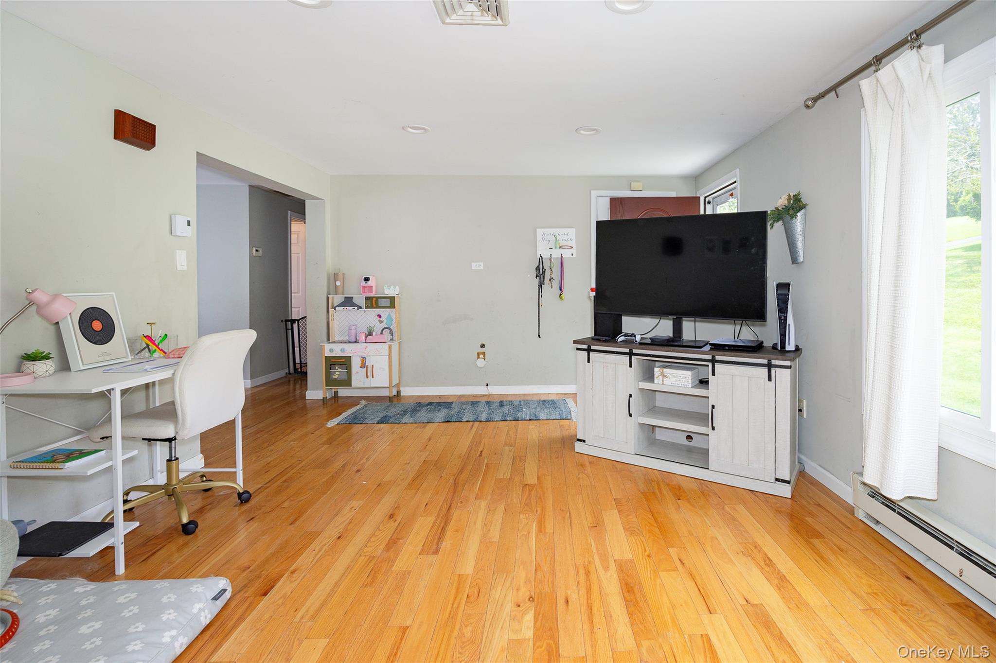 121 Hillside Road, Poughquag, NY 12570