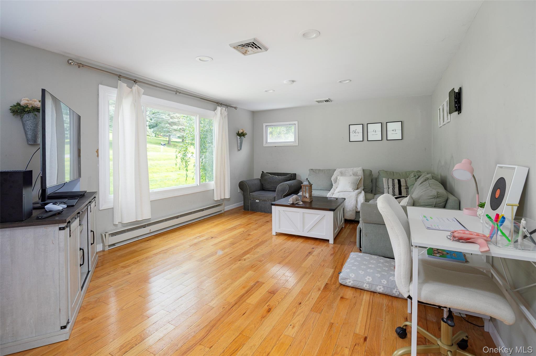 121 Hillside Road, Poughquag, NY 12570