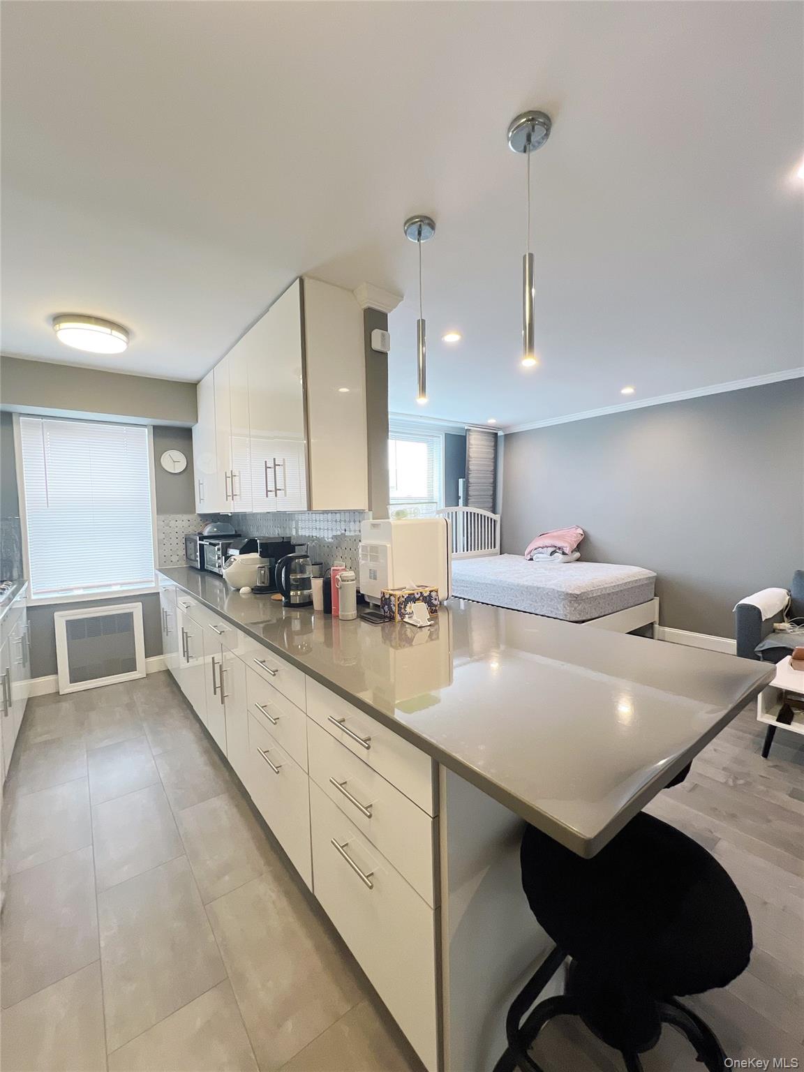 14105 Northern Boulevard # 7, Flushing, NY 11354