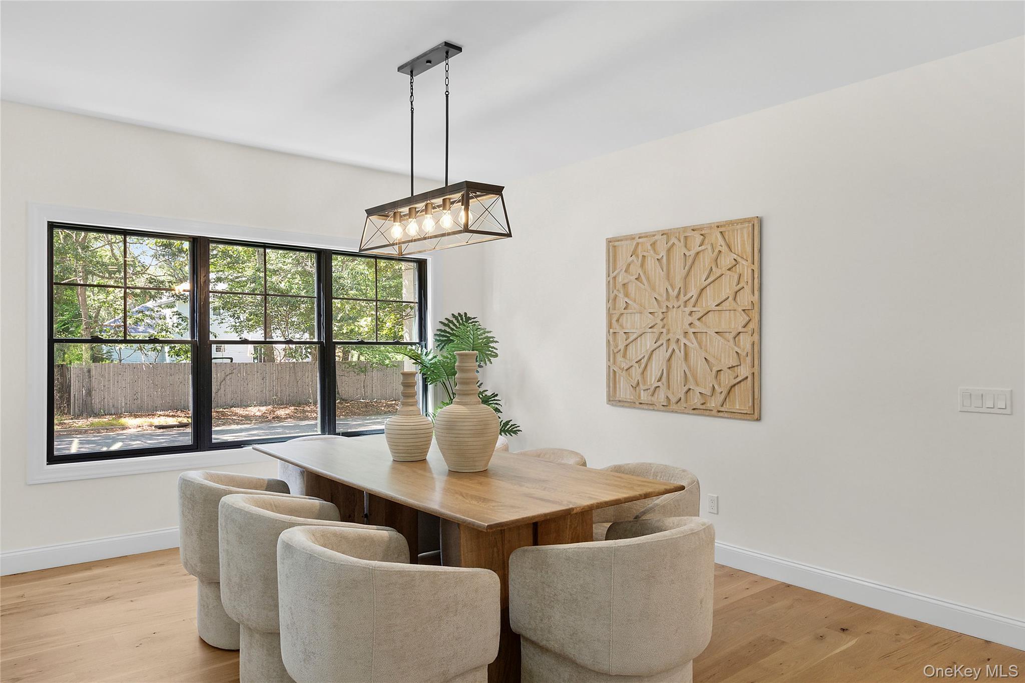 33 Delavan Street, East Hampton, NY 11937