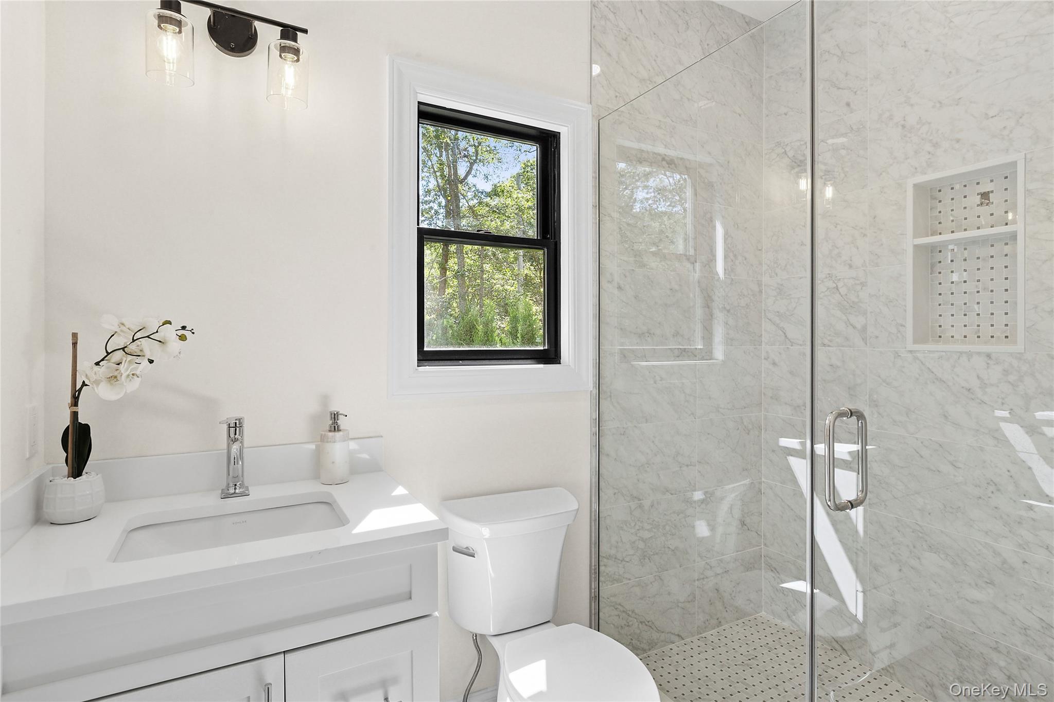 33 Delavan Street, East Hampton, NY 11937