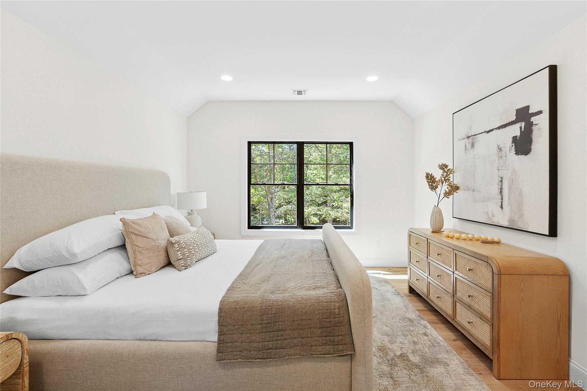 33 Delavan Street, East Hampton, NY 11937