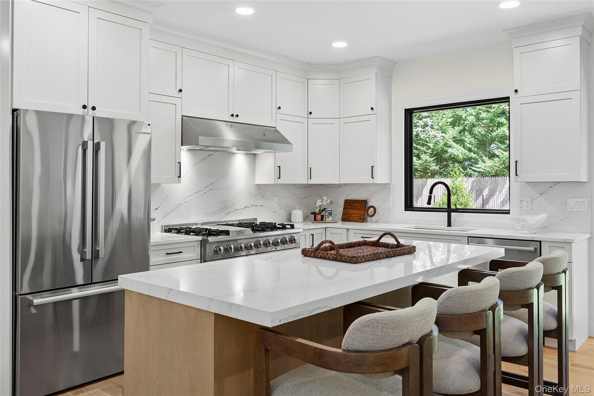 33 Delavan Street, East Hampton, NY 11937