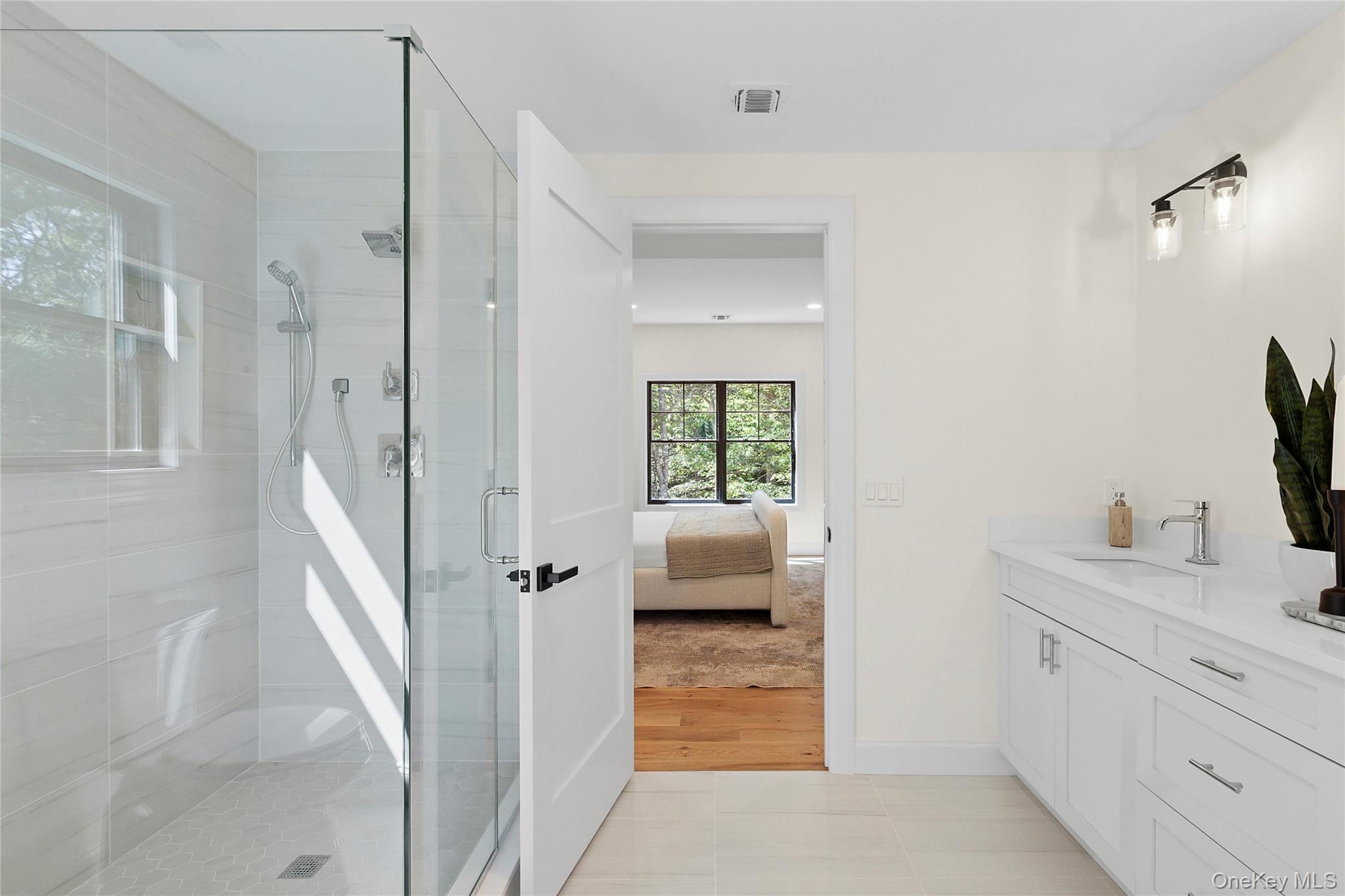 33 Delavan Street, East Hampton, NY 11937