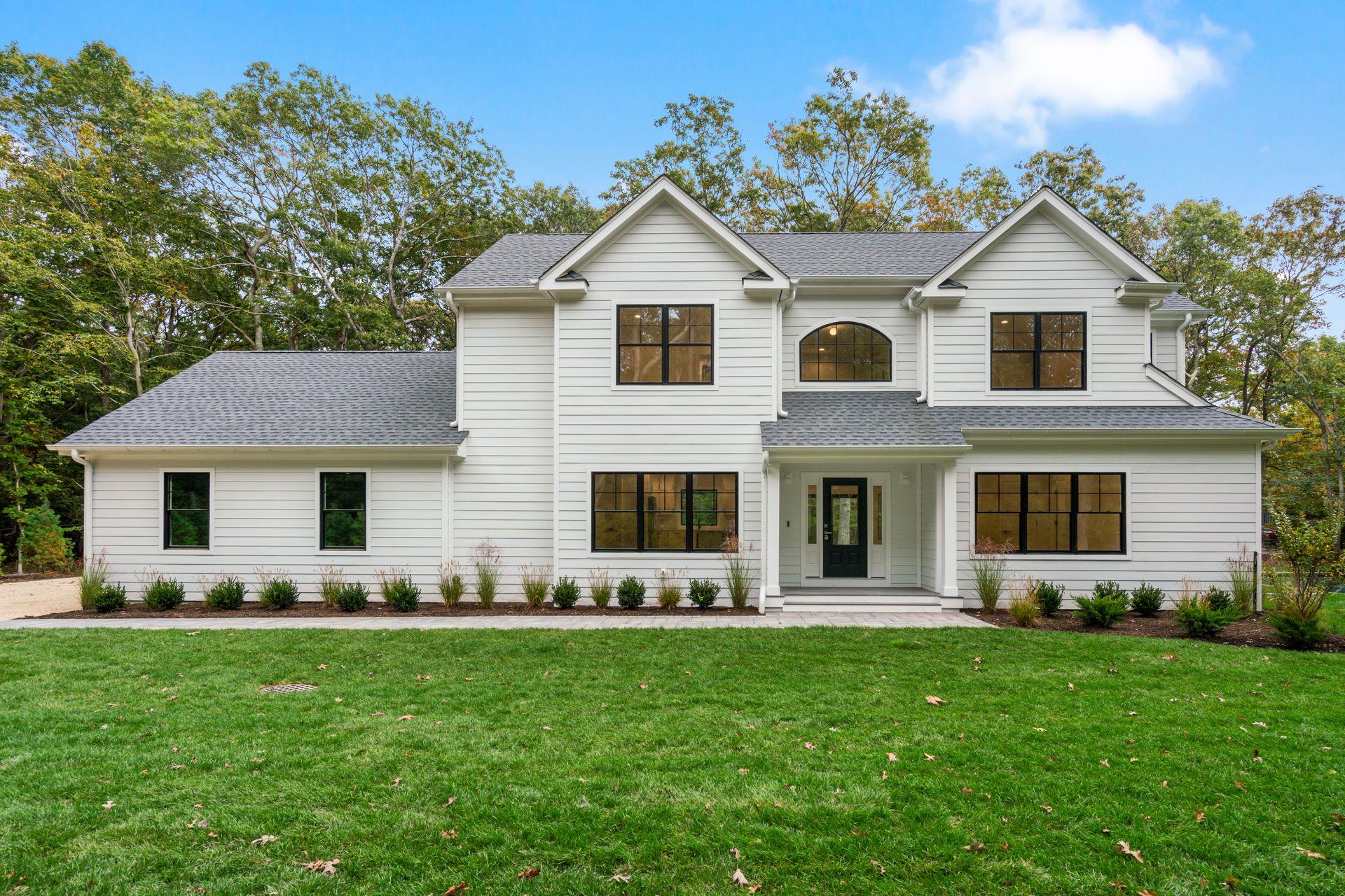 33 Delavan Street, East Hampton, NY 11937