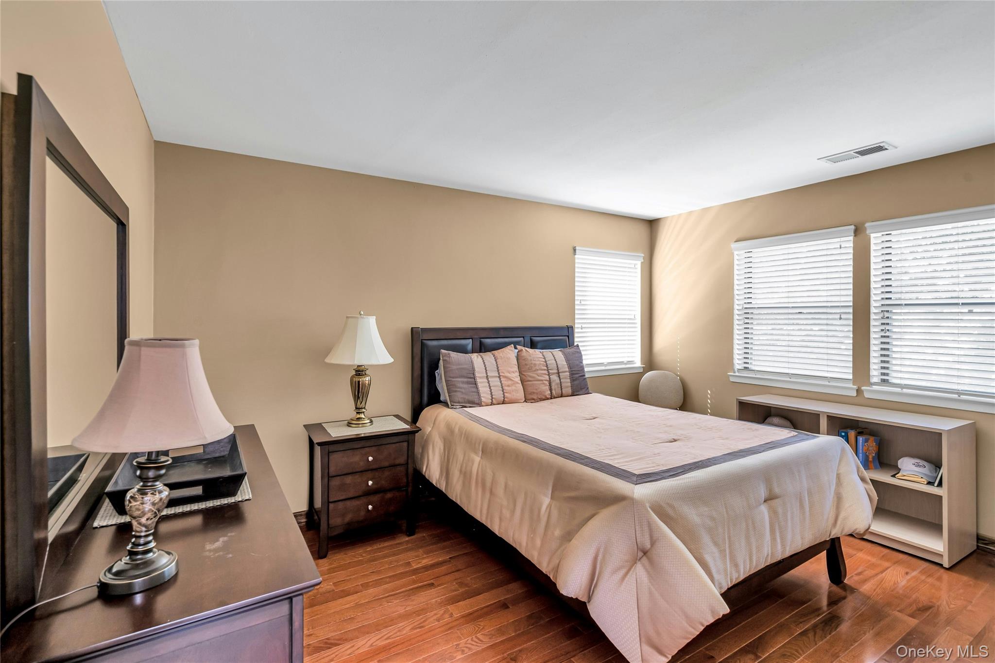 31 Daffodil Drive, Farmingdale, NY 11735