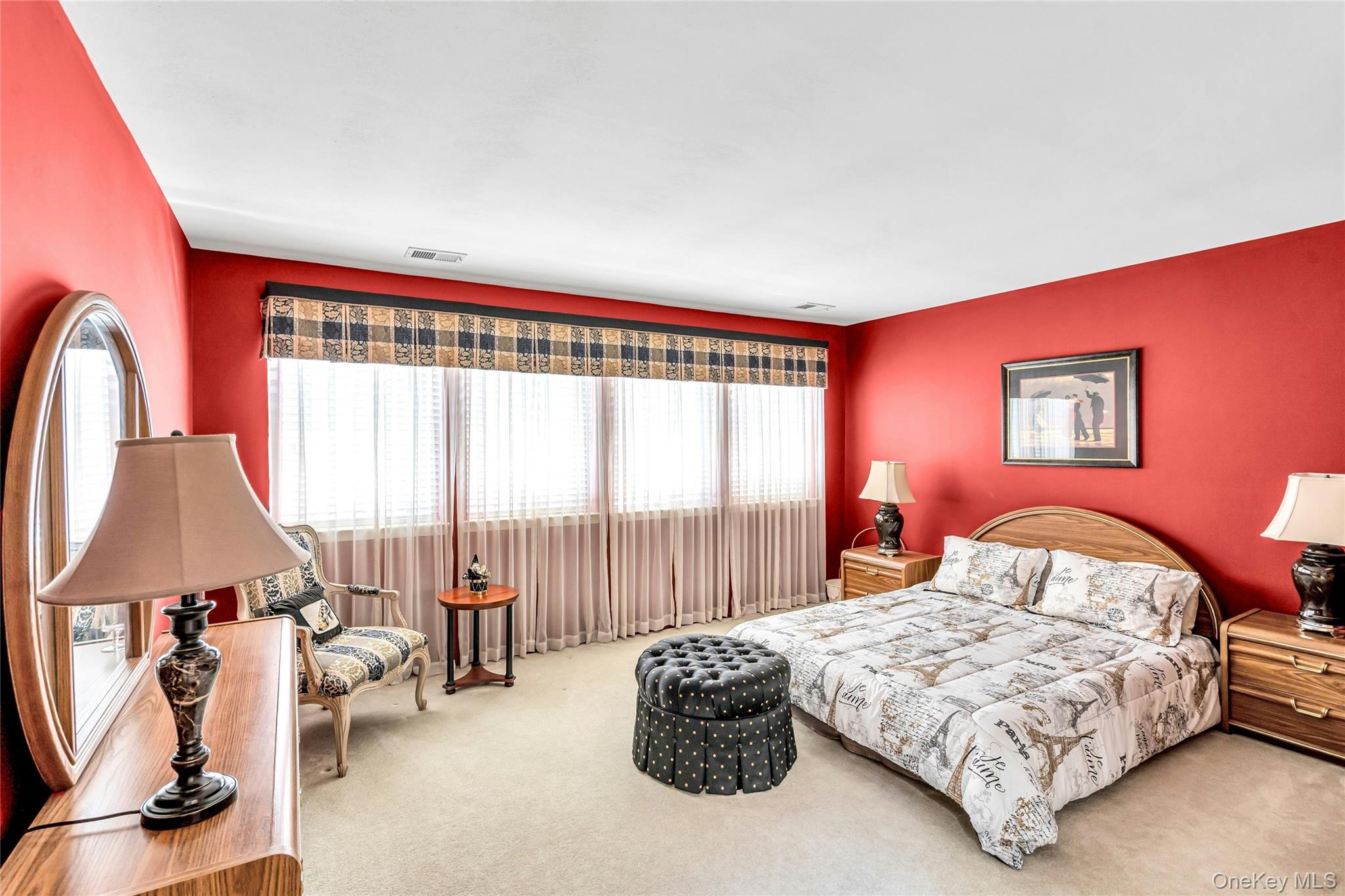 31 Daffodil Drive, Farmingdale, NY 11735