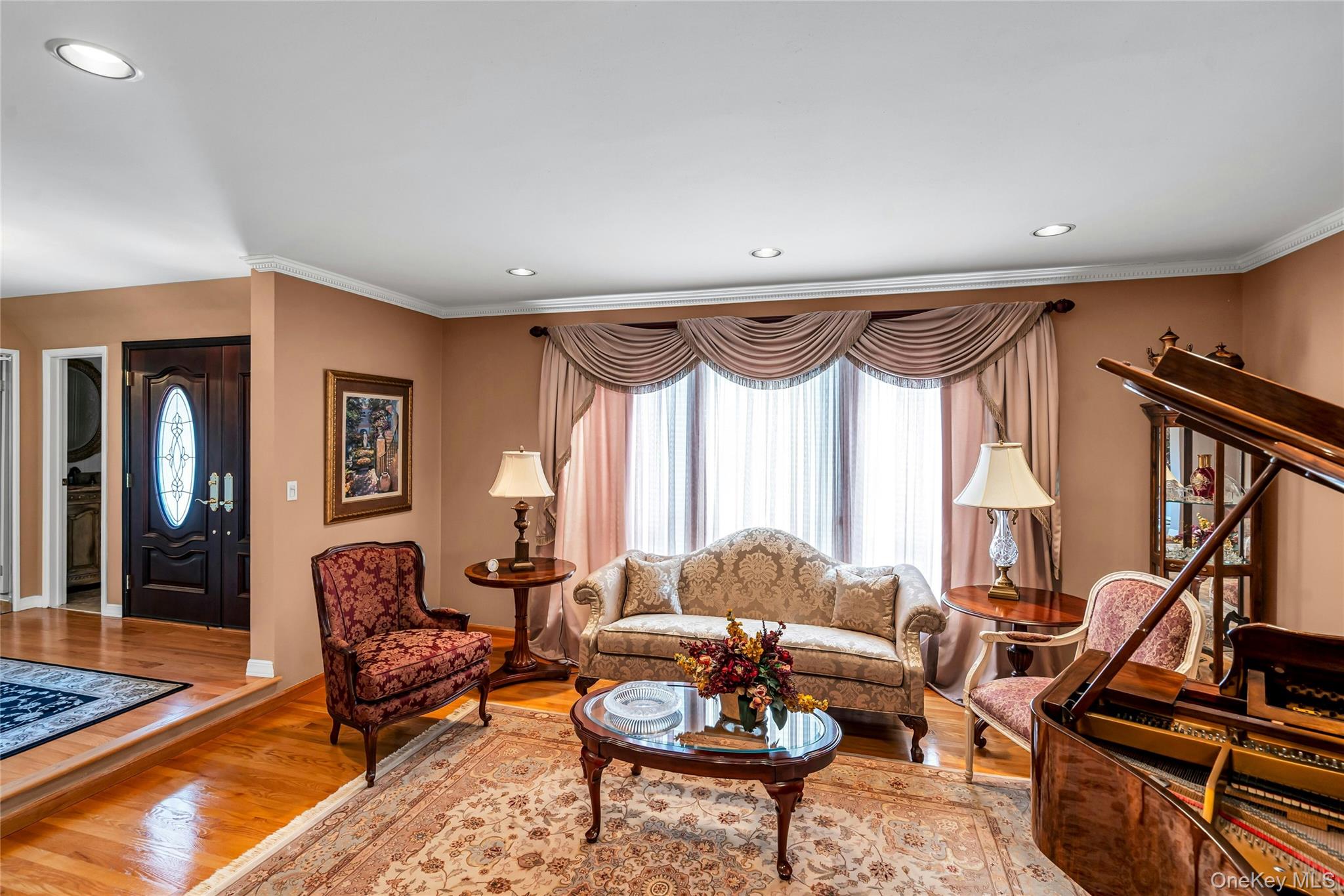 31 Daffodil Drive, Farmingdale, NY 11735