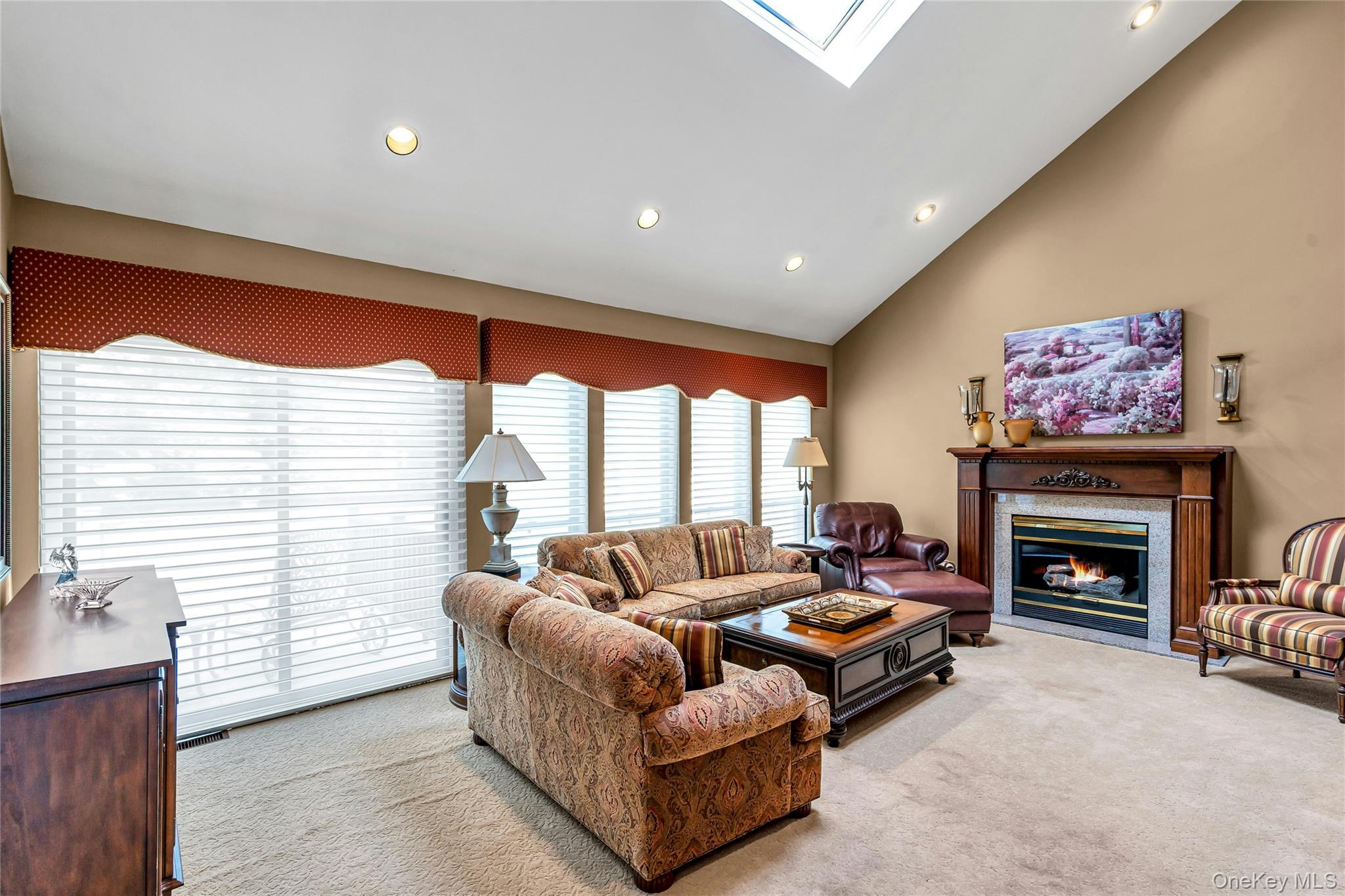 31 Daffodil Drive, Farmingdale, NY 11735