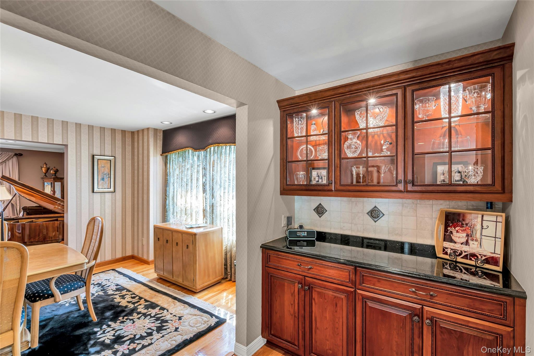 31 Daffodil Drive, Farmingdale, NY 11735