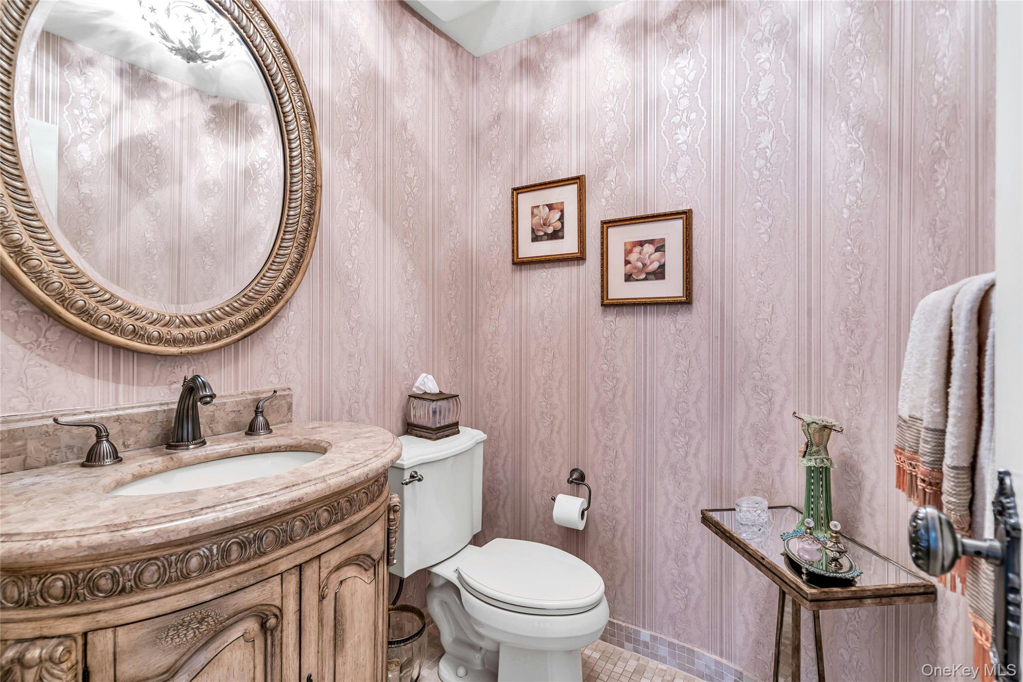 31 Daffodil Drive, Farmingdale, NY 11735