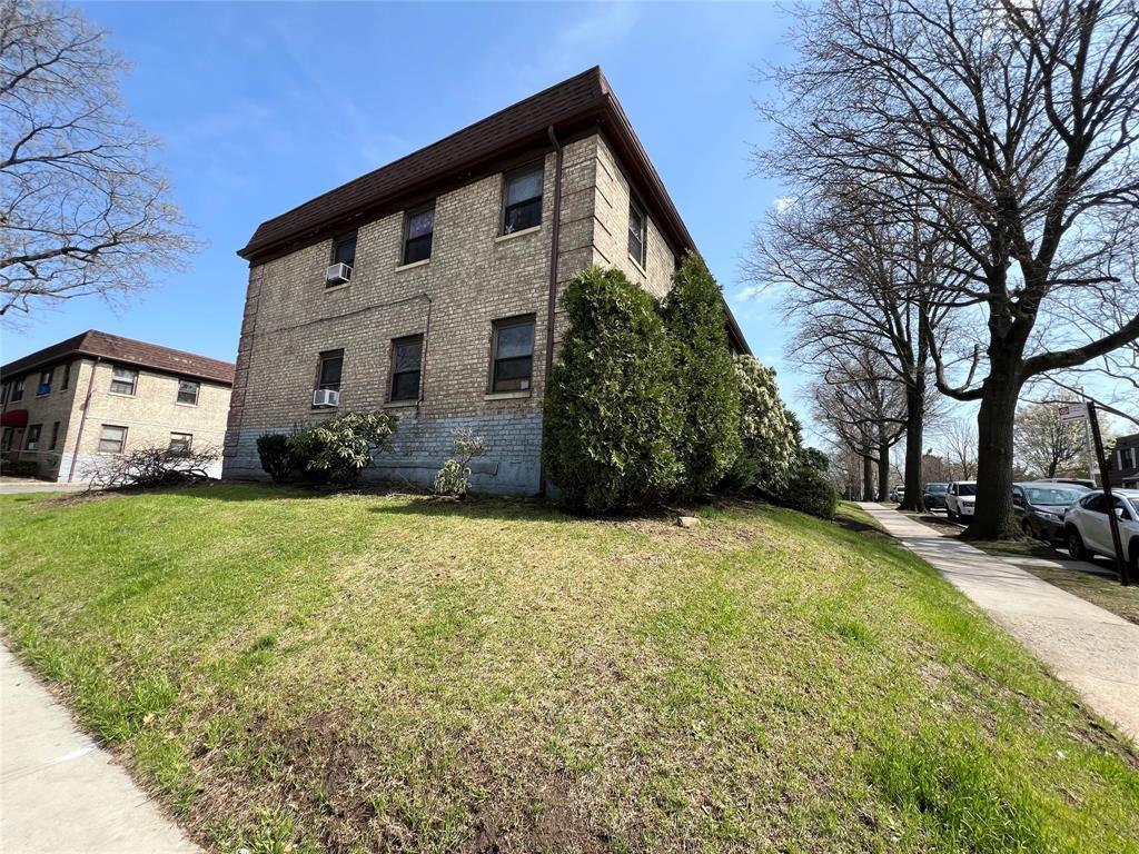 6951 136th Street # 2A, Flushing, NY 11367