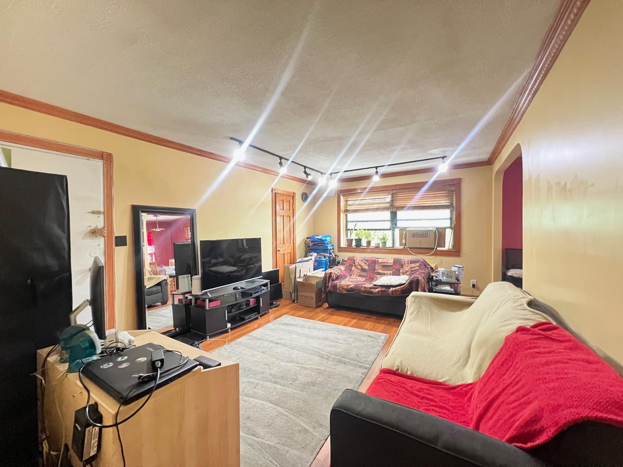 6951 136th Street # 2A, Flushing, NY 11367