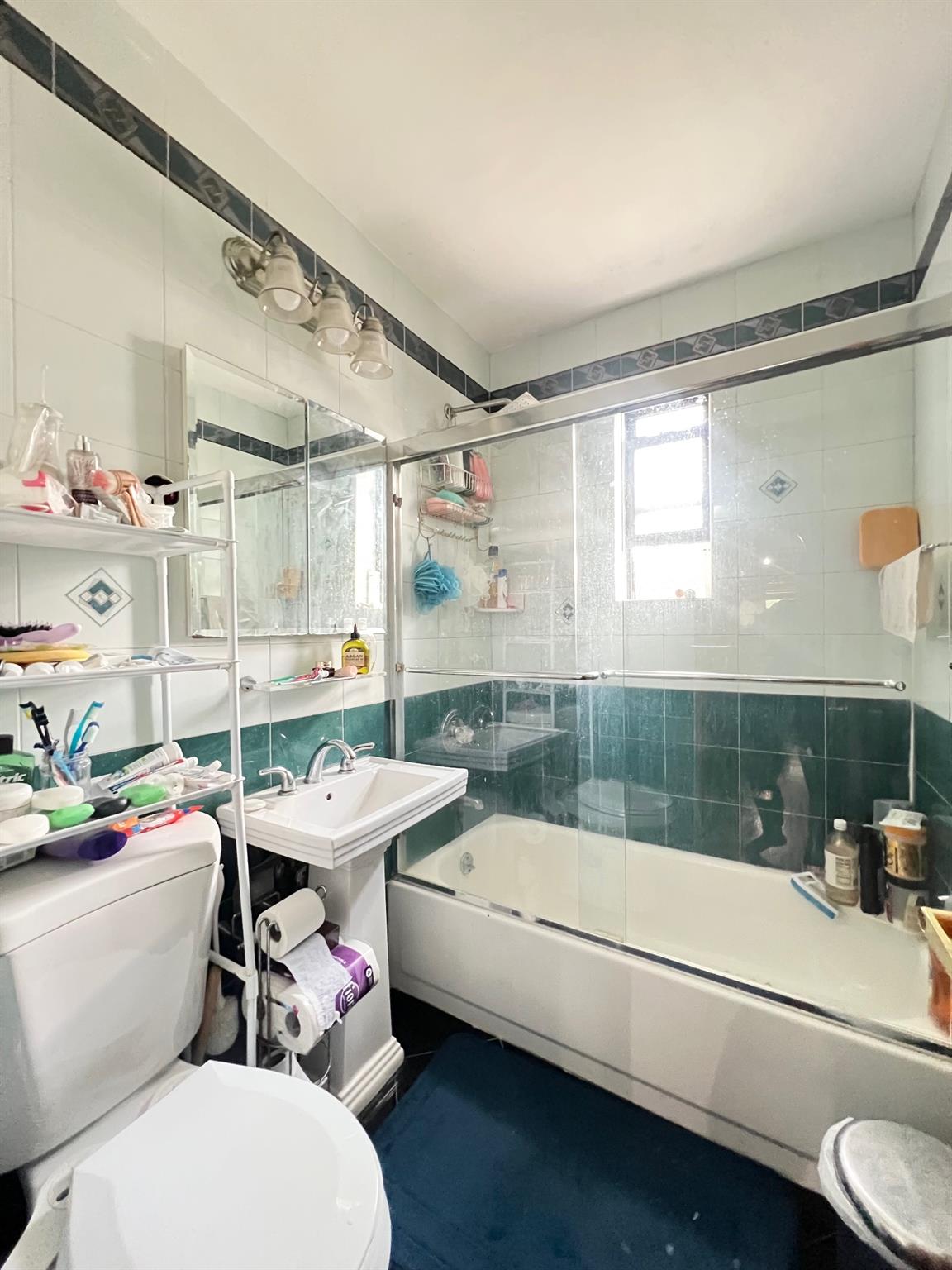 6951 136th Street # 2A, Flushing, NY 11367