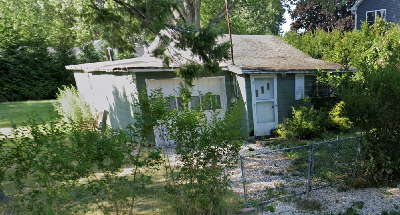 208 Forest Road W, Mastic Beach, NY 11951