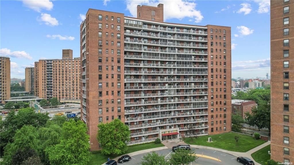 61-45 98th Street # 11N, Rego Park, NY 11374