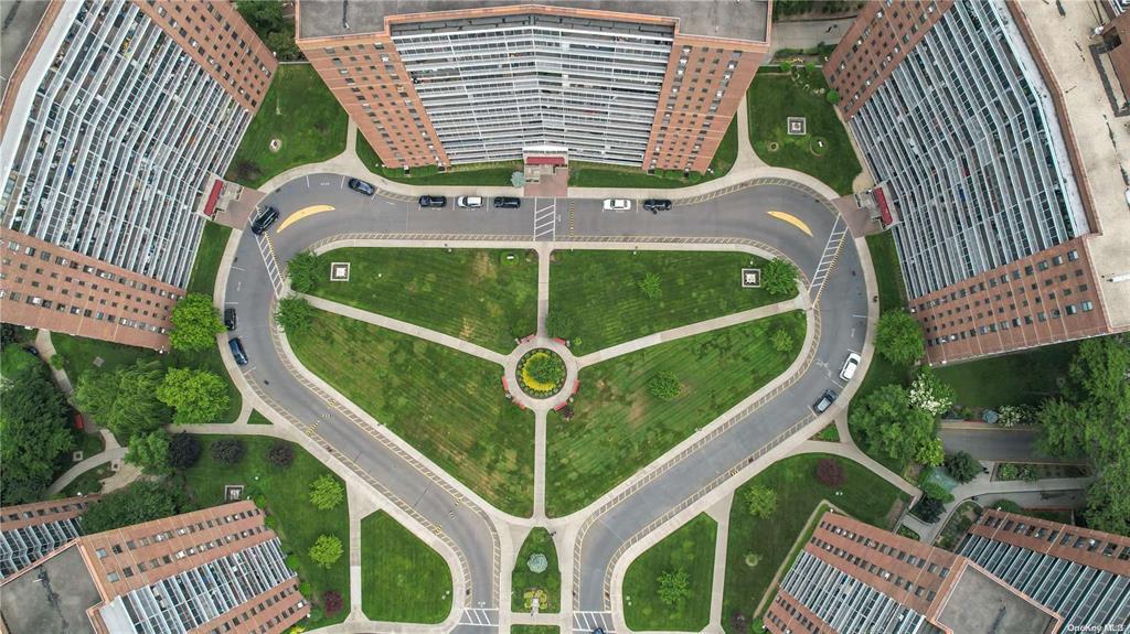 61-45 98th Street # 11N, Rego Park, NY 11374